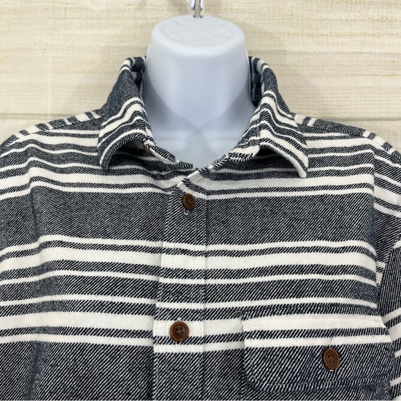Old Navy Stripe Button Front Long Sleeve Heavy Weight Shirt - Picture 2 of 10